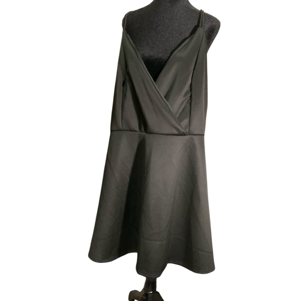 NWT Charlotte Russe Black Backless Dress